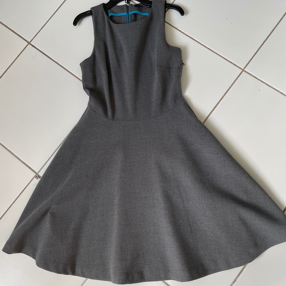 Zara dress - Picture 2 of 2